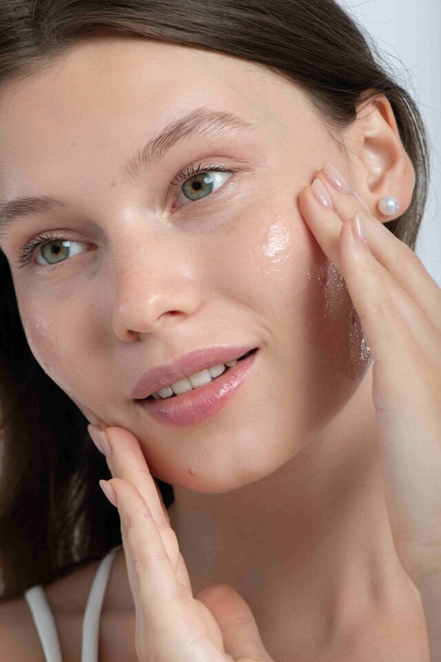 DOUBLE ACTION Soothing and Moisturizing Cream